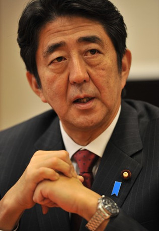 安倍晉三反駁野田批評(píng)其競選綱領(lǐng)稱野田應(yīng)反省