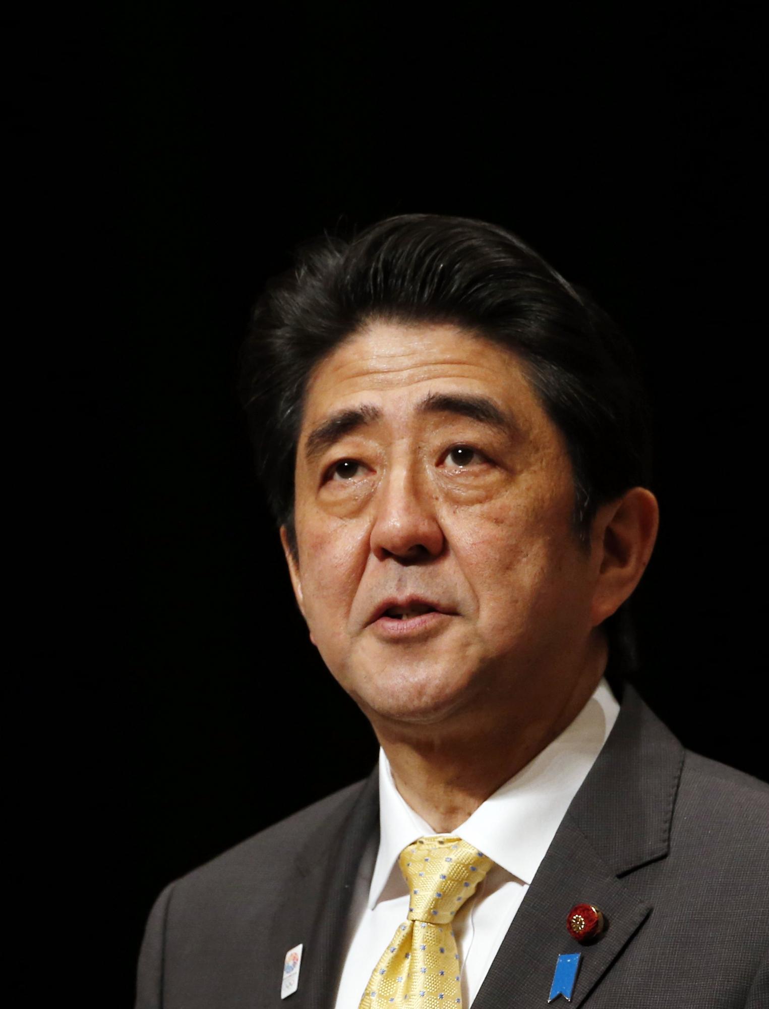 2月7日，日本首相安倍晉三出席一個名為“要求北方領(lǐng)土全國大會”的民眾集會。