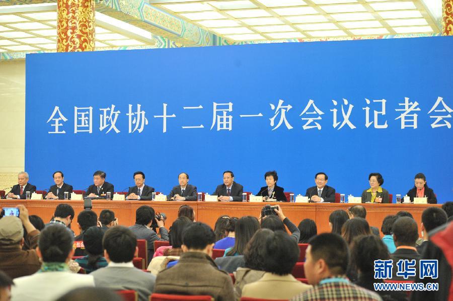 （兩會）（1）民主黨派中央和全國工商聯領導人集體接受媒體采訪