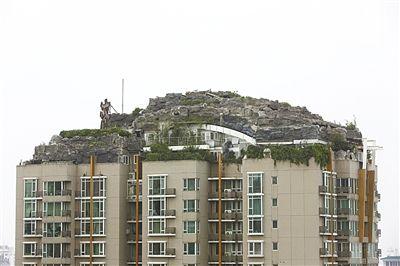 8月15日拍攝的北京人濟山莊“最牛違建”。新京報記者 浦峰攝