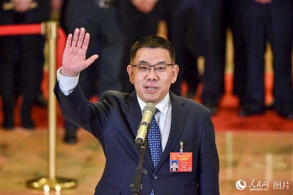 全國人大代表、廣西柳工集團(tuán)有限公司董事長曾光安。