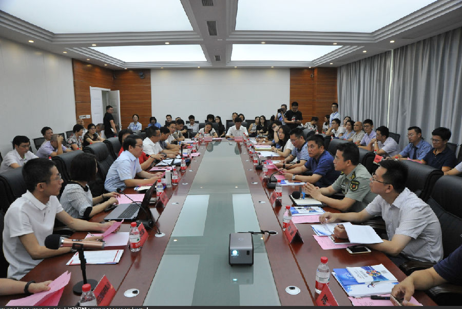匯聚省市區(qū)強(qiáng)大合力，釋放“知?jiǎng)?chuàng)福建”創(chuàng)新動(dòng)能——顏志煌局長(zhǎng)在“知?jiǎng)?chuàng)福建”平臺(tái)會(huì)見(jiàn)鼓樓區(qū)委書記薛侃一行