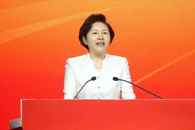 全國(guó)婦聯(lián)副主席、書記處書記孟曉駟出席開幕式并致辭
