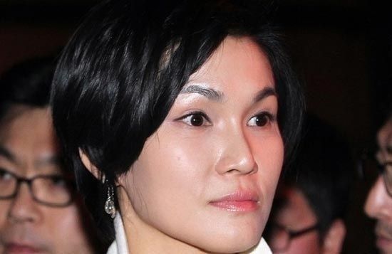 李敘顯(Lee Seo-Hun)，38歲，第一毛織(Cheil Industries)，執(zhí)行副總裁，韓國