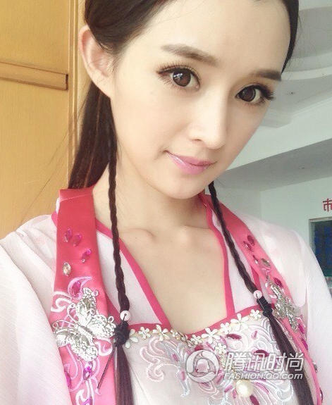 90后嫩?？崴品鏃顑?堅(jiān)稱從未整容