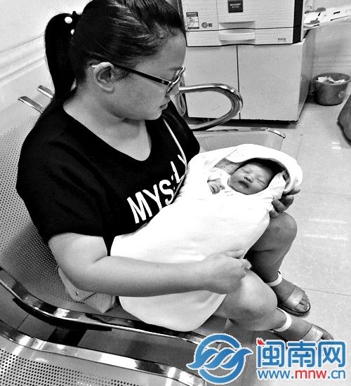 從前天下午到昨天上午，黃小娟一直在幫忙照顧孩子